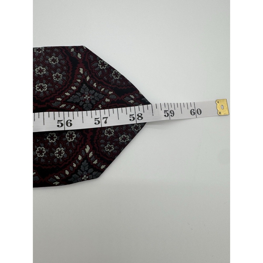 Talbots‎ Studio Silk Tie Red Gray Medallion Floral Classic Necktie USA - Picture 11 of 11